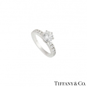 The Tiffany Setting with Diamond Band 1.06ct G/VS1 XXX